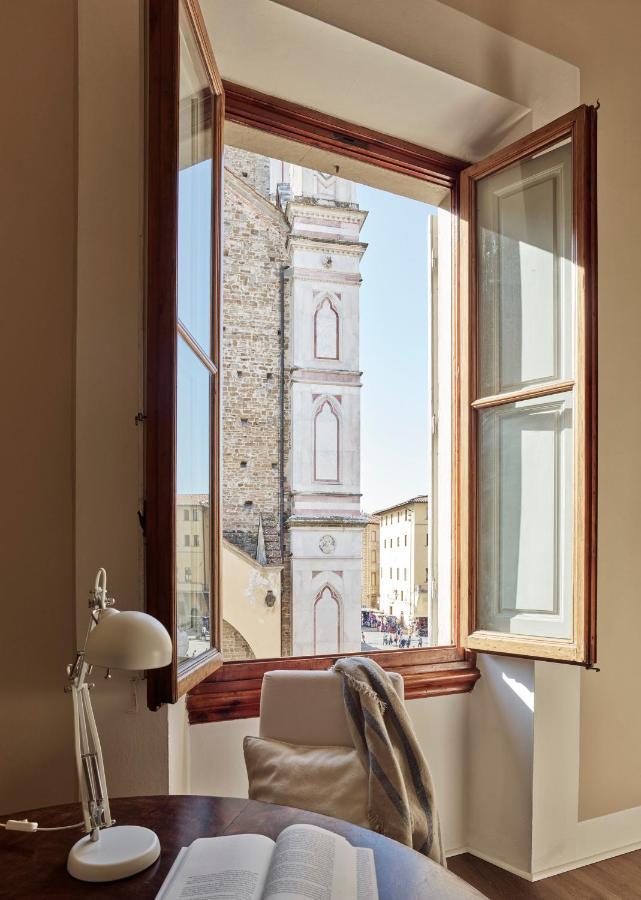 Art Apartment Dante Florence Luaran gambar